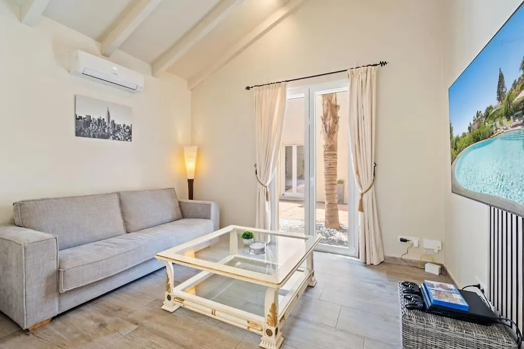 Villa Jardines Sitio de Calahonda